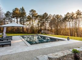 Domaine Le Rucher des Combes, hotel di Fleurac