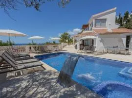 Villa Maitreya