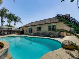 Mtn Retreat 3 Mi to Dtwn Visalia with Poolside BBQ