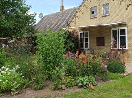 Ferienwohnung Klint 2、Dellstedtのホテル