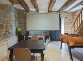 Gite Home Cinema Au Calme, hotel di Cléguérec