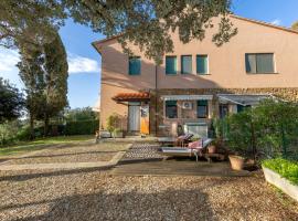 Apartment La casetta immersa nel verde by Interhome, Hotel in Rosignano Marittimo