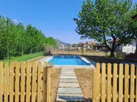 Dragonfly House, Alloggio in casa bifamigliare