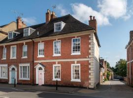 Warwick Centre Townhouse, hotell i Warwick