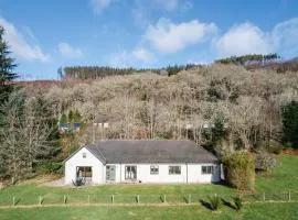 Holiday Home Glenmoriston Estate - 2 cottages by Interhome