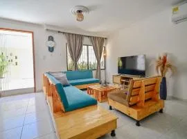 Casa con piscina y terraza privada a pasos de la playa