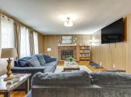 Walk to Shops & Eats! Attleboro Basecamp