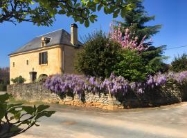 Chambre d'hotes Les Clauzels, Hotel in Proissans