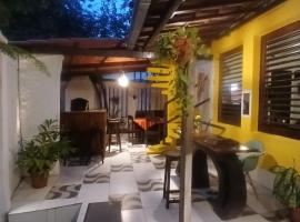 Roses hostel e pousada, хотел в Пипа