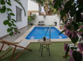 Casa Moderna con Piscina