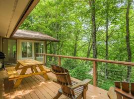 Ticoa Heights · Ticoa Heights , Community Pool, Foosball, King B, hotel v mestu Brevard