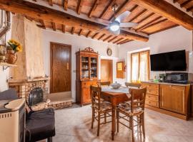 Sotto gli archi, hotel a Paganico