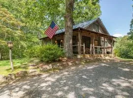 Horseshoe Hollow · Horseshoe Hollow, Private Log Cabin on 10 acr