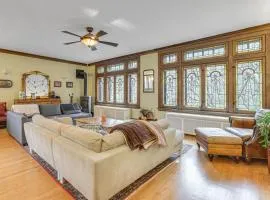 Historic 1930s Retreat! Walk to Wicker Park