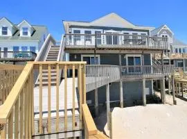 Spindrift Spacious 5BR oceanfront home in North Topsail Beach, ideal for 16 guests