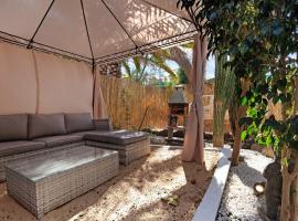 Casa Alexis, hotel u gradu Lajita