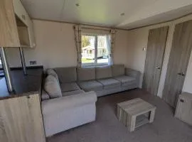 Poppy Bee Holiday Let at Sand Le Mer Holiday Park