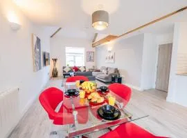 Luxury Penthouse - Central Newport City Centre With Fast WiFi