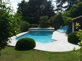 La Grange De Vauviault, hotel a Bressuire