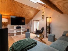 Kleines Eifel Backhaus mit Sauna, Hotel in Feuerscheid