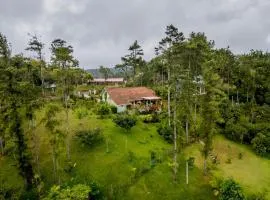 Casa Selva Escondida