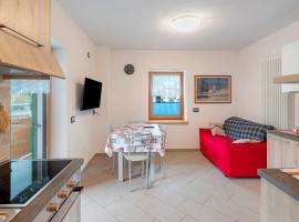 Appartamento Nuovo A San Giovanni, hotel sa Pozza di Fassa
