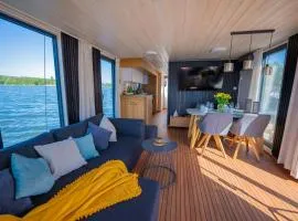 Magisches Abenteuer-Hausboot Juno