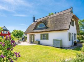 Ferienhaus Seeschwalbe 14, hotelli kohteessa Ummanz