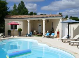 Les Hortensias Du Monastère, hotel a Saint-Aubin-de-Médoc