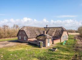 Luxury Pool House near Sea - By Traum Ferienwohnungen, Hotel in Harboør