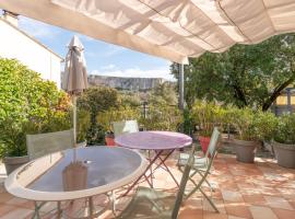 Villa les Lauriers, hotel a Lioux