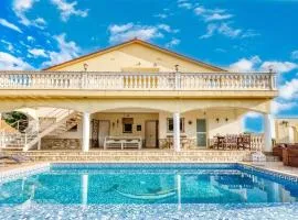 Costacabana - Villa Madonna