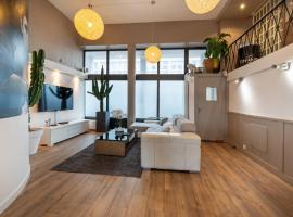 Beau Loft Lorient - centre ville, khách sạn ở Lorient