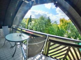 Traumferienwohnung R O B I N S O N, hotel en Balve