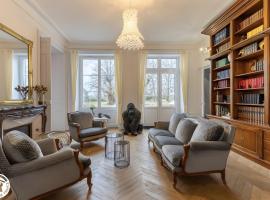 Château De Saint Mayeul, hotel i Joze