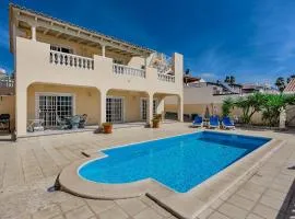 Villa el Yuka , heated pool