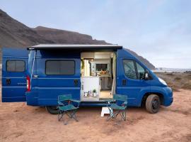 Adventure Campingvan, Hotel in Famara