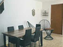 Casa Rouge Alojamiento Cerca de Uman