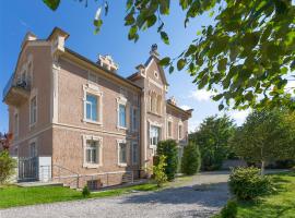 Villa Residence Santer, hotel in Brunico