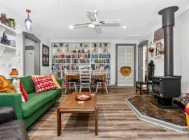 KW Hacienda Hills - Escape, Nature, Private Retreat