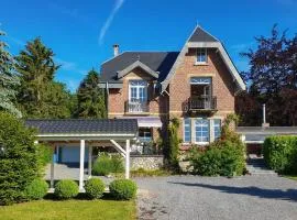 Villa with swimming pool near Durbuy