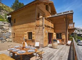Luxueux chalet avec terrasse Auron, hotel i Saint-Étienne-de-Tinée