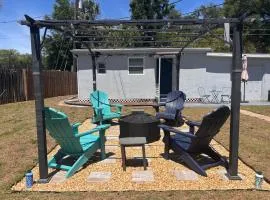 Entire Guesthouse With Fire Pit Minutes From Downtown Sanford