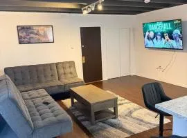 The Hideway Modern Stay, Glenolden, PA