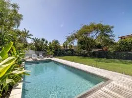 Kingscliff Beach House with Sauna and Pool
