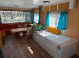 Horyna - Camp Pod kastany, Hotel in Morávka