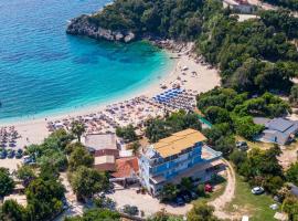 Alex bar apartments, Hotel in Parga