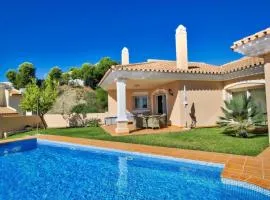 Luxurius Villa with private pool