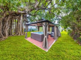 Miami Tree House Renovated Beach Jacuzzi, hotel in Miami