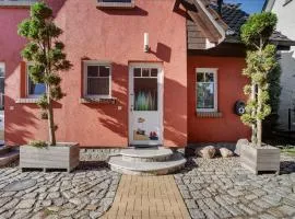 Haus Segelboot Hirtenweg 3c